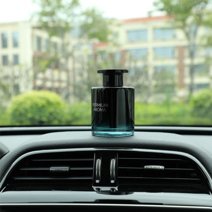 Advanced sense car aromatherapy, car perfume decoration, no fire fragrance in the car, odor removal men's car products,